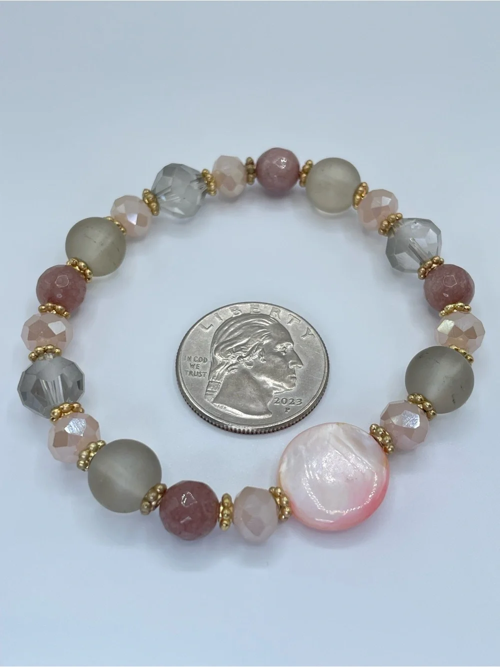 Gold Tone Quartz Mother of Pearl Crystal Glass Beaded Stretch Bracelet Pink